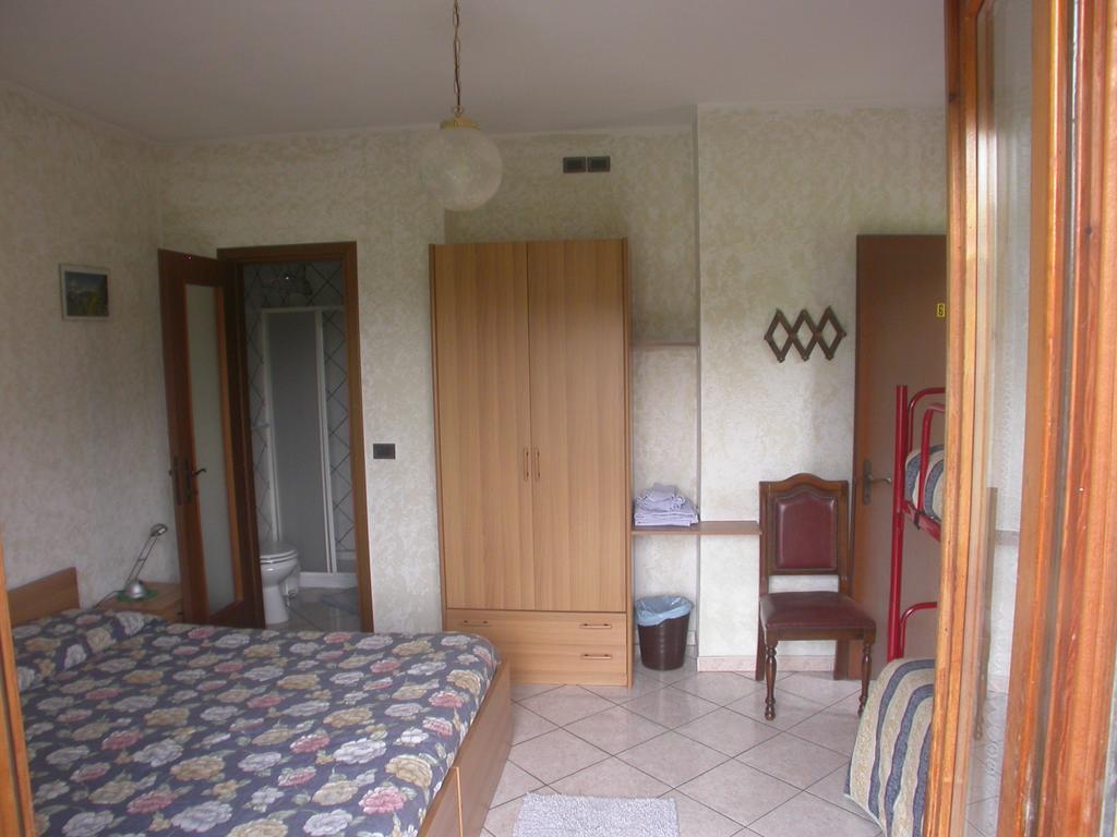 Вілла Agriturismo La Bordiga Paesana Екстер'єр фото